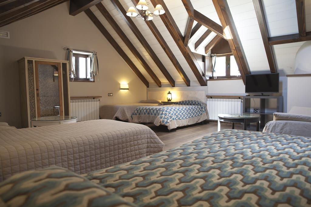 Hostel-Albergue Monte Perdido 톨라 외부 사진
