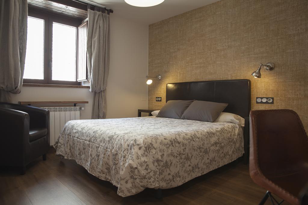 Hostel-Albergue Monte Perdido 톨라 외부 사진
