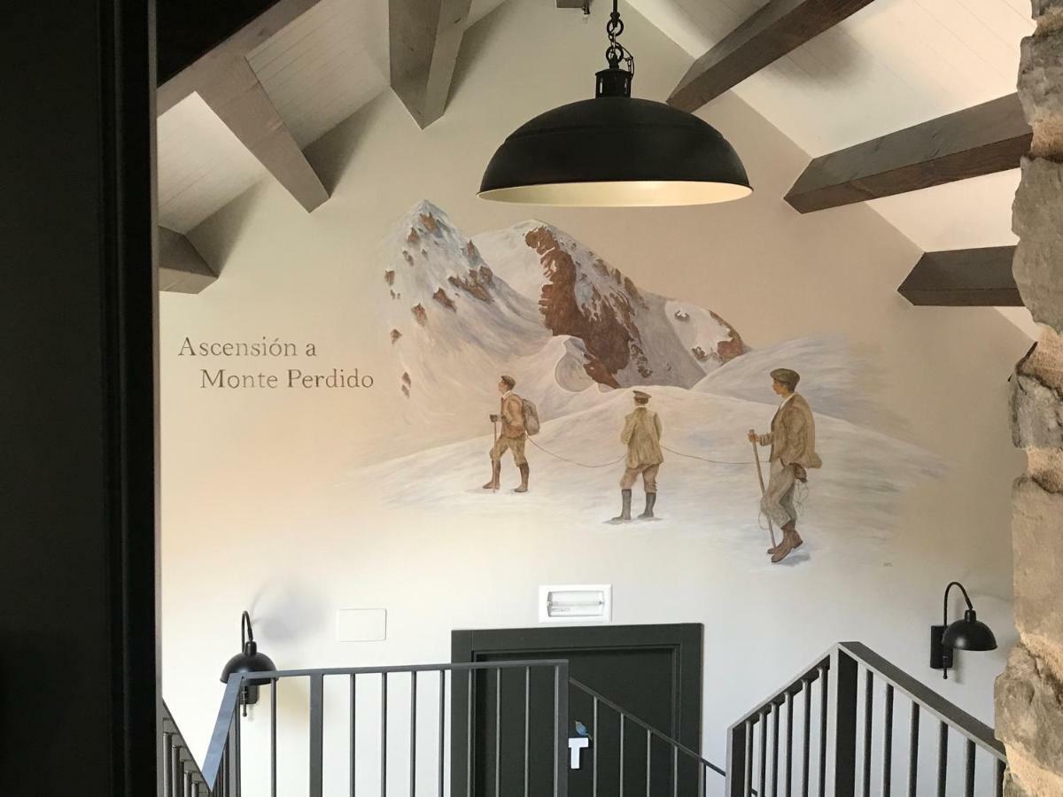 Hostel-Albergue Monte Perdido 톨라 외부 사진