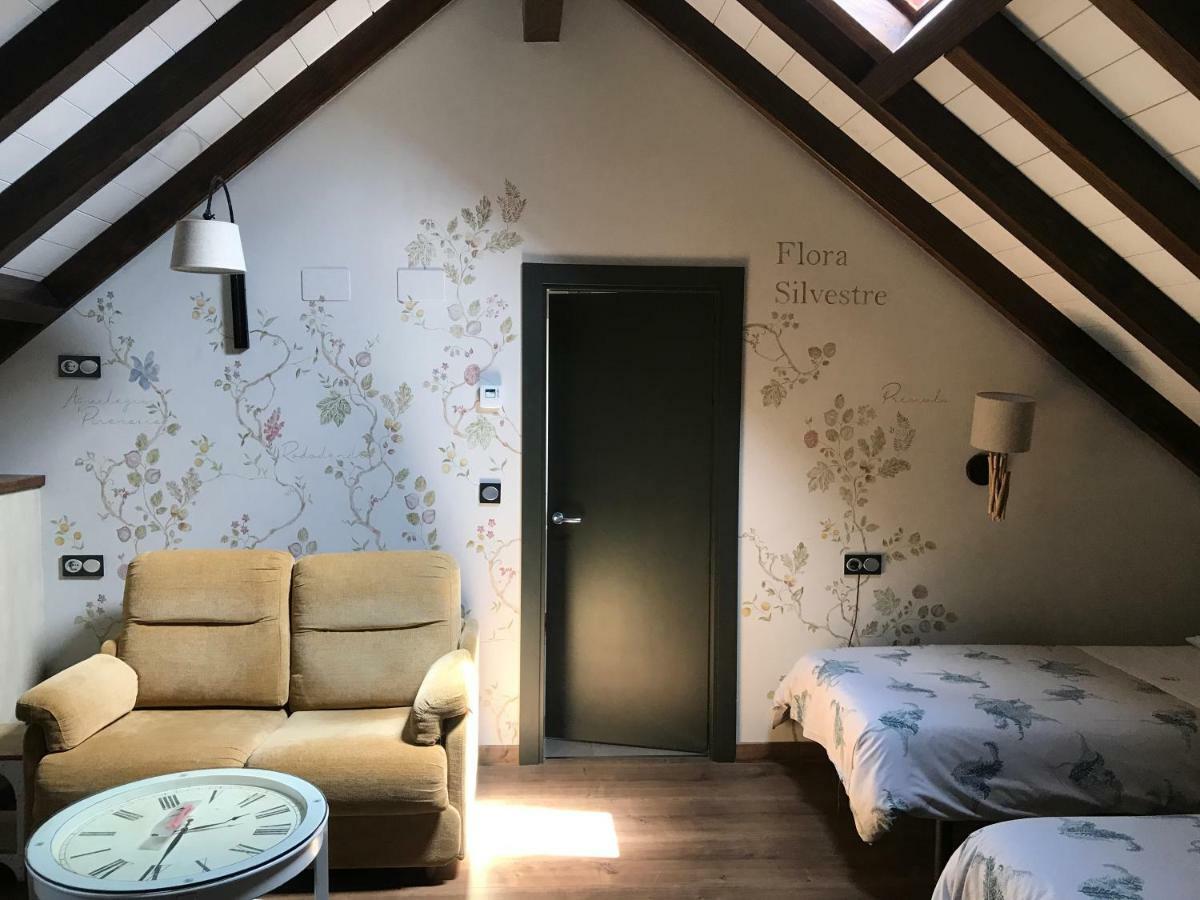 Hostel-Albergue Monte Perdido 톨라 외부 사진